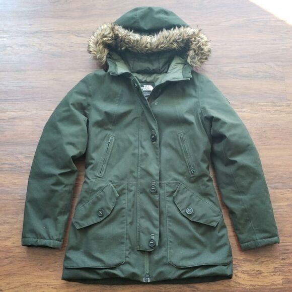 The North Face Jackets & Blazers - Northface Women's Green Parka Chic Feminine Winter Puffer Faux Fur Trim Size S